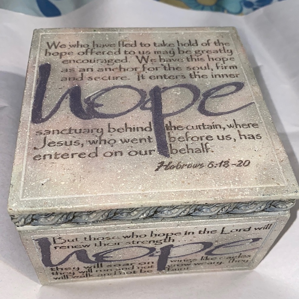 Hope Trinket Box Lidded, By Faith, 2004 Bill Stross For Demdaco Pottery NIV